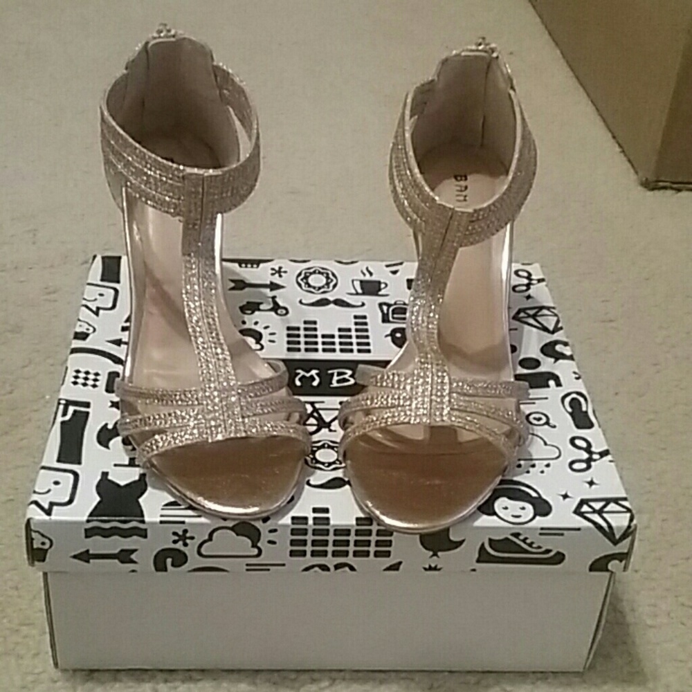 Bamboo gold glitter dress sandals
